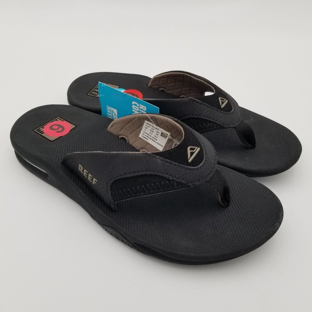 NWT REEF Fanning Mens Bottle Opener Flip Flop Sandal Black Brown Size 6